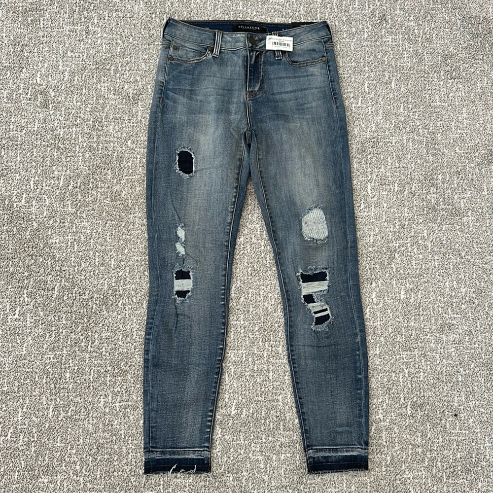 Liverpool Jeans Company Skinny Jeans Size 2/26 NWT